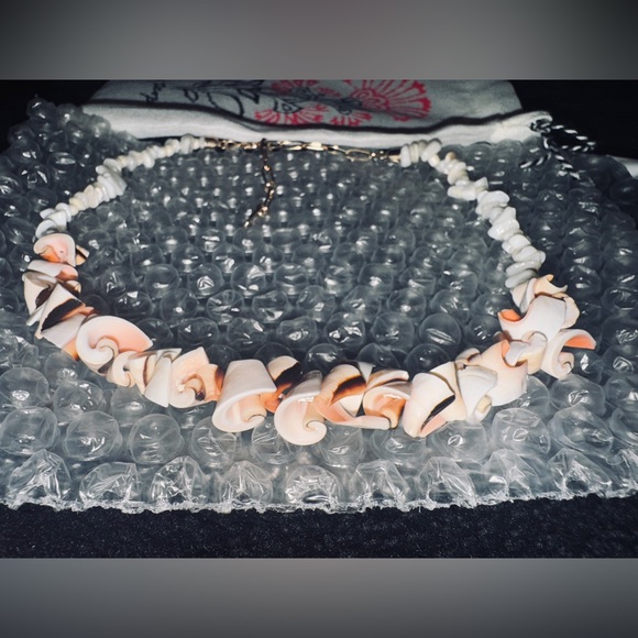 Free People Los Rios Shell Choker NEW Sold Out - Picture 7 of 7